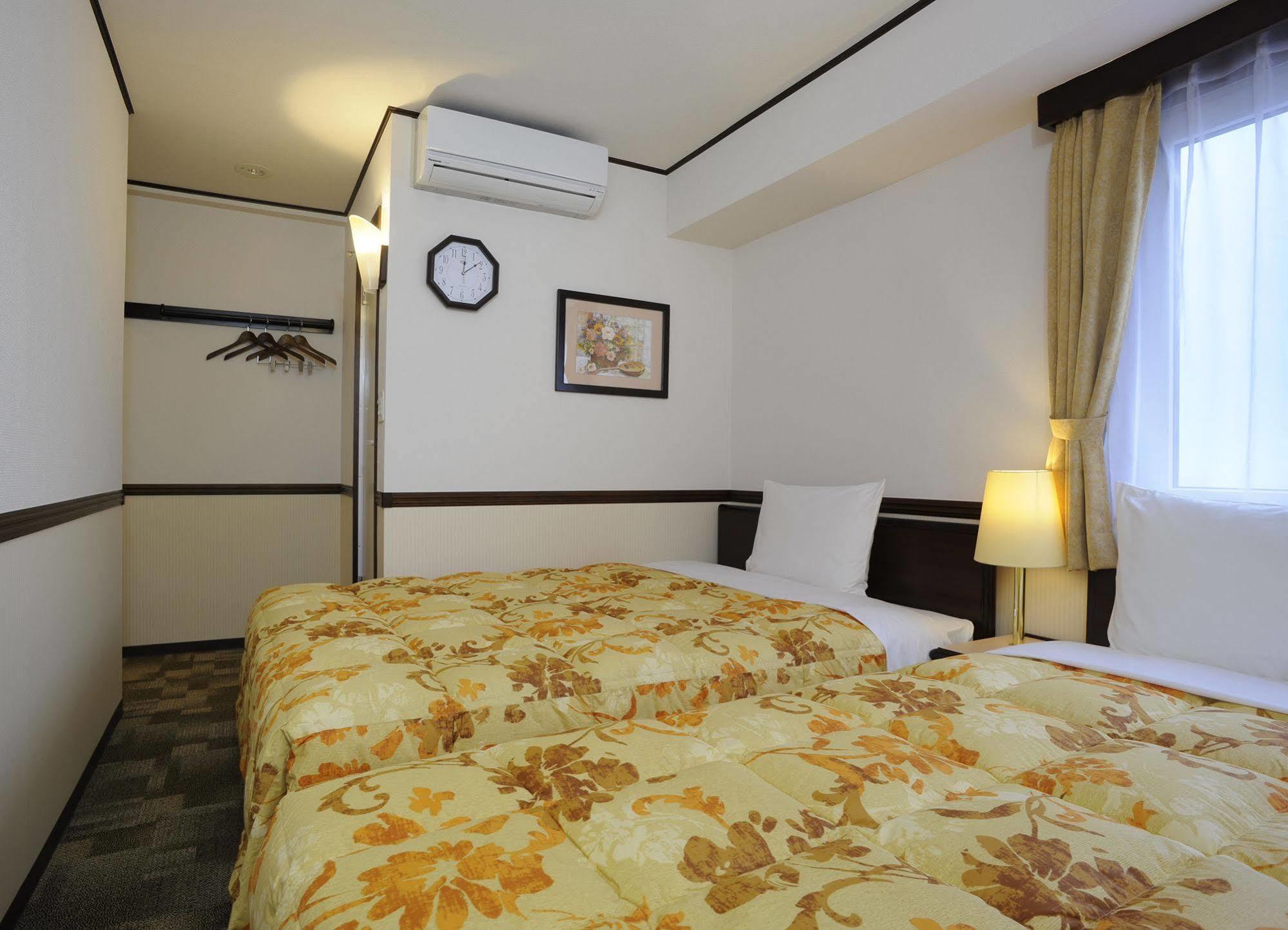 Toyoko Inn Jr Yokohama Sen Sagamihara Ekimae Экстерьер фото